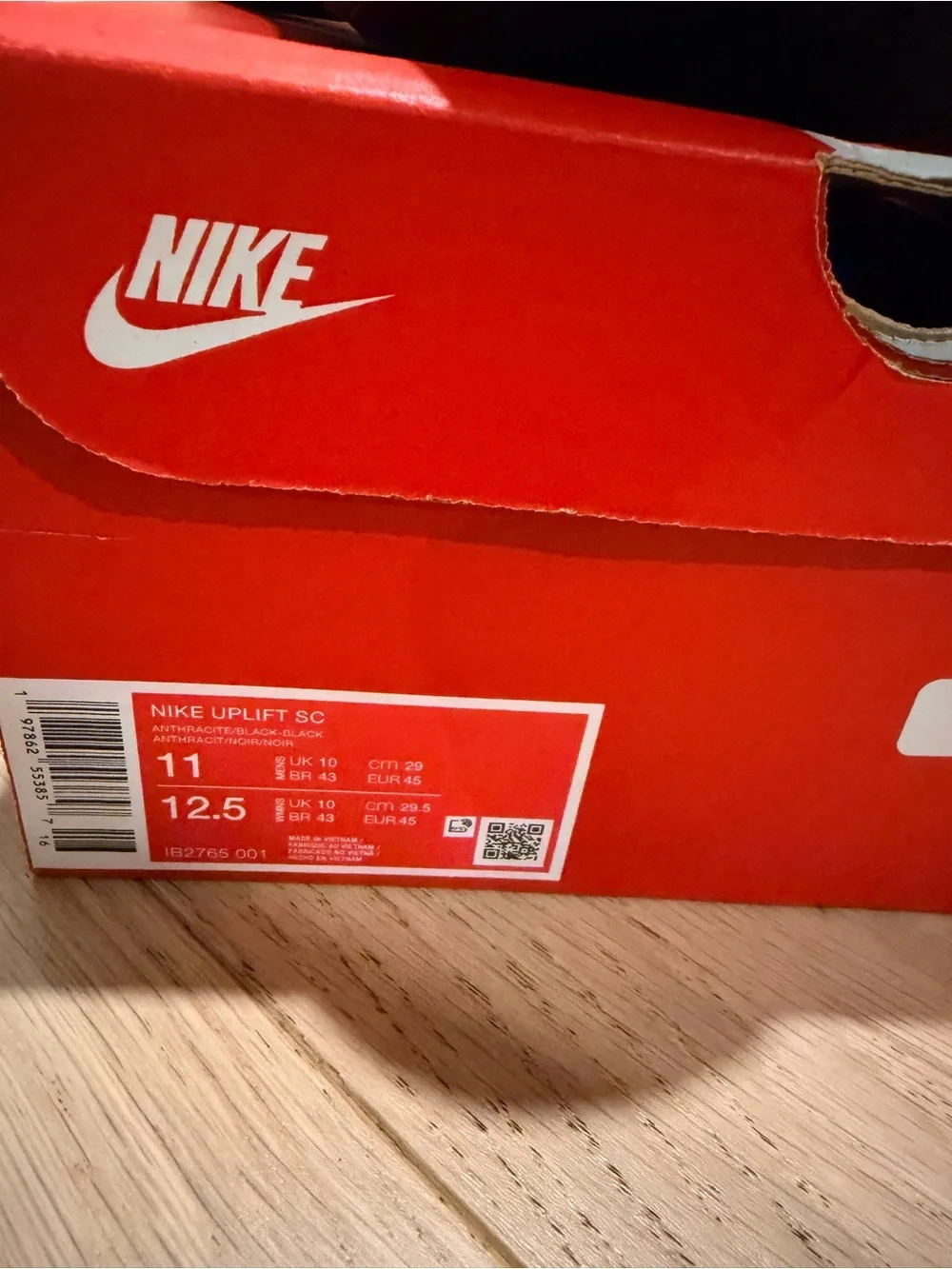 NWT size 11 - Nike Men’s Uplift SC Black and Gray Athletic Shoes